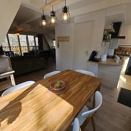 Chaton Chalet